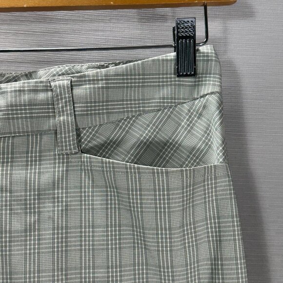 Tilley Pants Womens 8 Grey Plaid Stretch Straight Leg Flat Front Pockets Golf - Picture 4 of 10